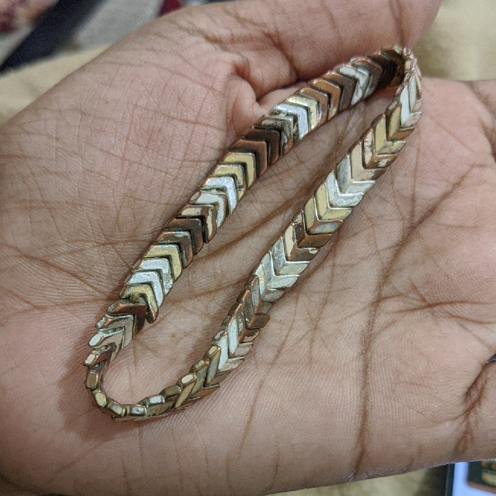 Chevron Pattern Bracelet